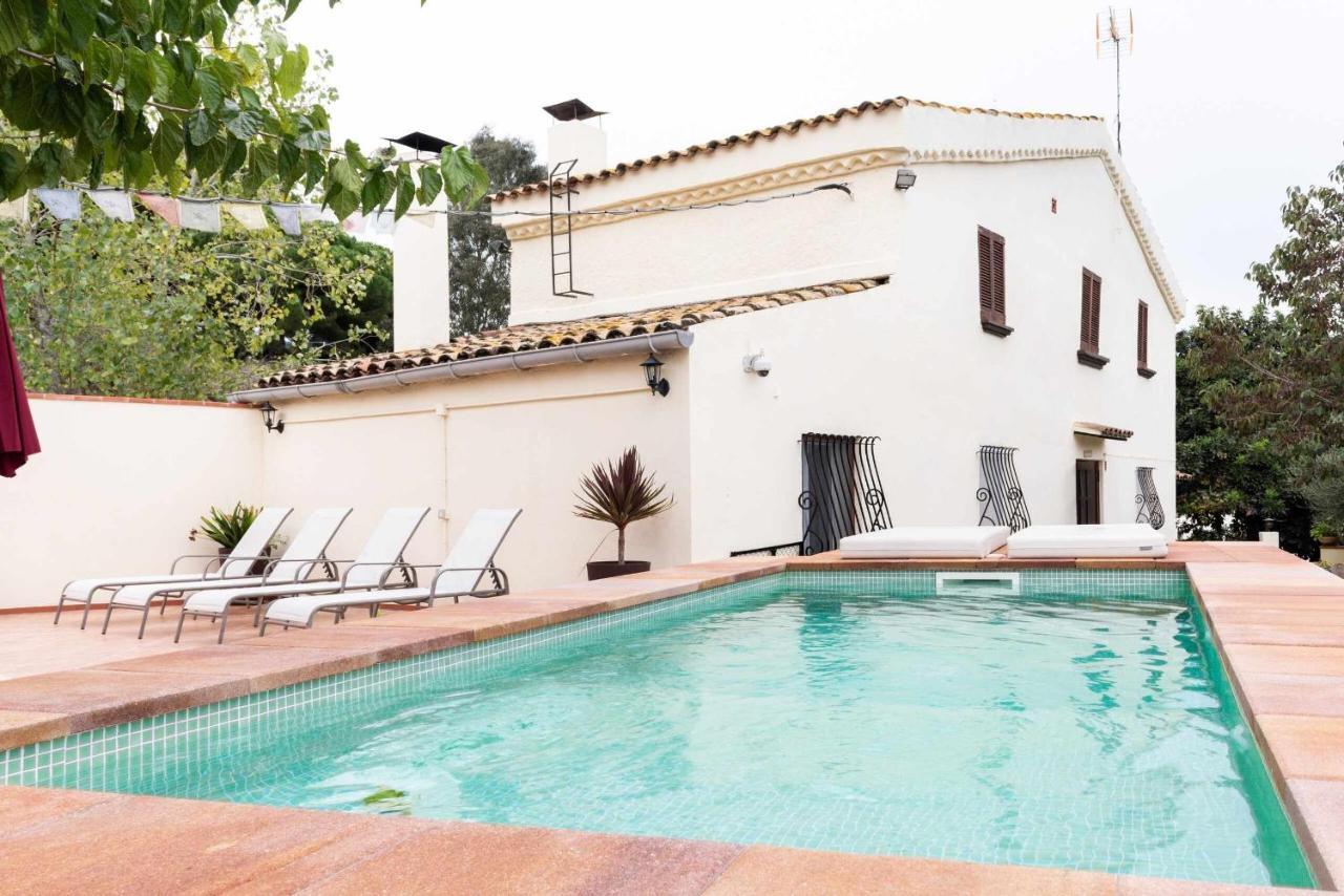 Gasthaus Masia Can Tramontana Tiana Exterior foto