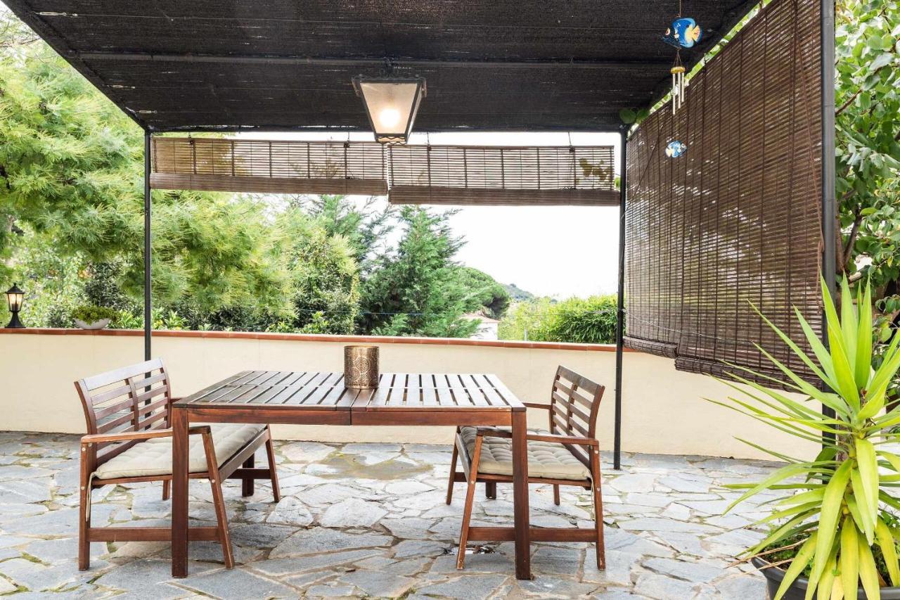 Gasthaus Masia Can Tramontana Tiana Exterior foto