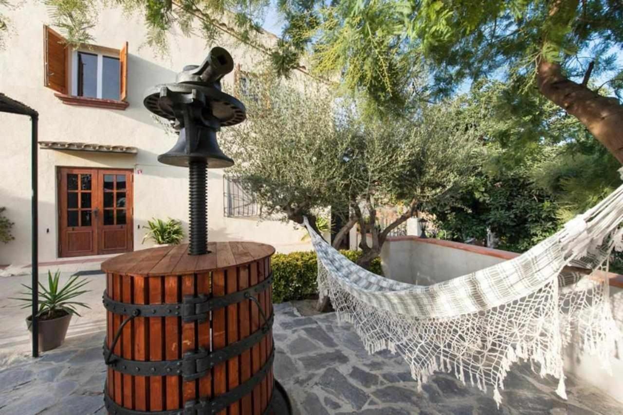 Gasthaus Masia Can Tramontana Tiana Exterior foto